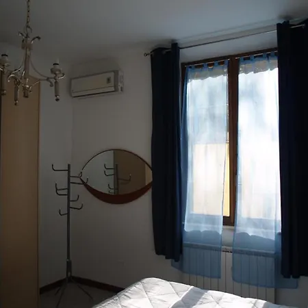 Apartment Savelli House In Center With Private Parking And Garden