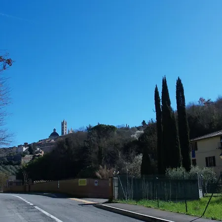 Savelli House In Center With Private Parking And Garden Siena