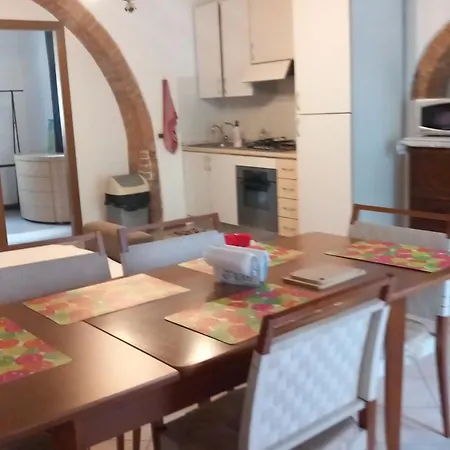 Savelli House In Center With Private Parking And Garden Apartment